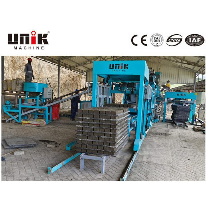 آلة تصنيع البلوك الأرضي المضغوط